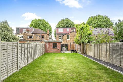 5 bedroom semi-detached house for sale, Sidney Road, Surrey TW18