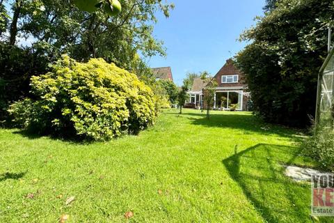 3 bedroom detached house for sale, Baldric Road, Folkestone, Kent CT20 2NR