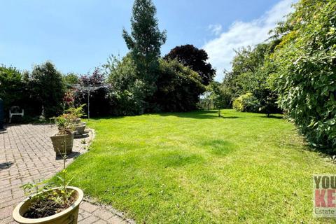 5 Baldric Road, Folkestone, CT20 2NR