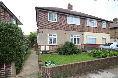 2 bedroom apartment to rent, a Dryden Close, Ilford