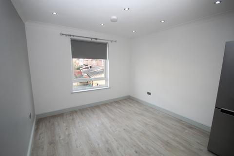 Studio to rent, 26 Moss Road, Stretford, M32 0AH