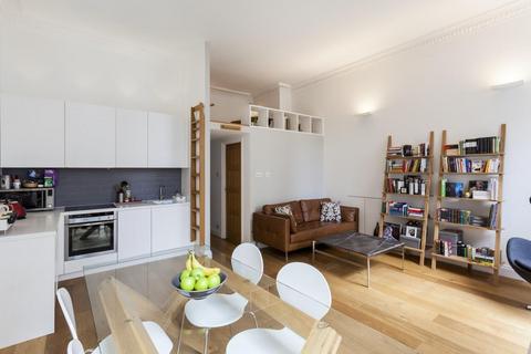 1 bedroom flat to rent, Devonshire Terrace, Hyde Park, London, W2.