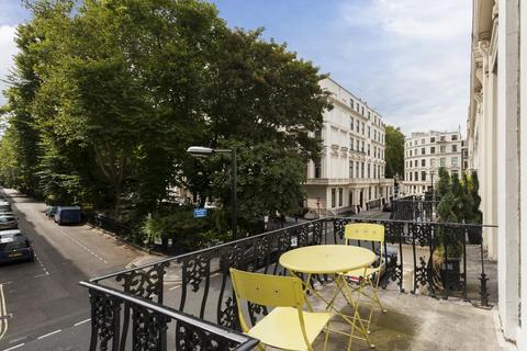 1 bedroom flat to rent, Devonshire Terrace, Hyde Park, London, W2.