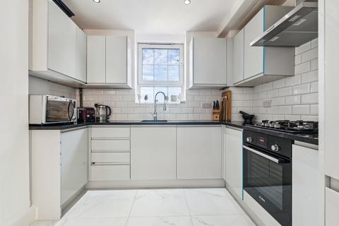 3 bedroom apartment for sale, Tilson Gardens, London, SW2