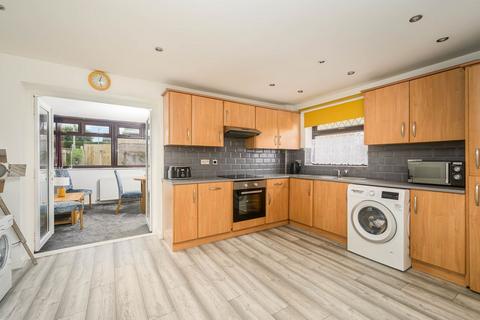 3 bedroom detached house for sale, Morley, Leeds LS27