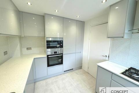 3 bedroom apartment to rent, Stanstead Manor, Cheam Road, Sutton, Surrey, SM1