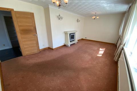 3 bedroom detached house to rent, Furzeland Drive, Neath, West Glamorgan, SA10 7UG