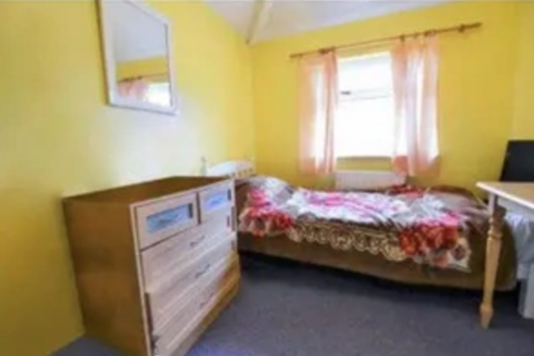 6 bedroom house share to rent, at Bristol, 93, Ponsford Road BS4