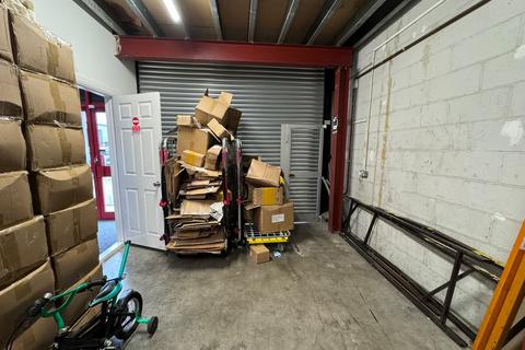 Industrial unit to rent, Hayes Metro Centre, Hayes, Greater London, UB4