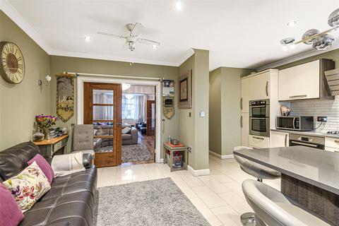 4 bedroom semi-detached house for sale, Grove Crescent, KINGSBURY NW9