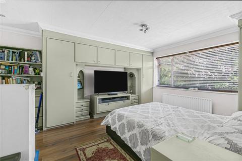 4 bedroom end of terrace house for sale, St. Michaels Close, Harpenden, Hertfordshire