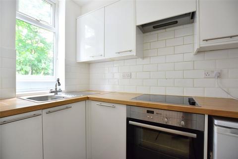 3 bedroom terraced house to rent, Holly Hedge Terrace, London, SE13