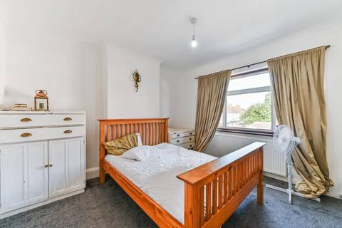 114 Harcourt Road, Thornton Heath, CR7 6BW