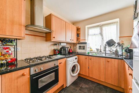 2 bedroom flat for sale, Earlswood House, Streatham, London, SW2