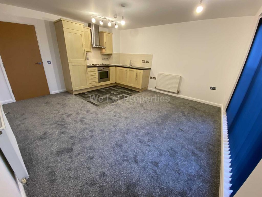 Romana Square, Altrincham WA14 2 bed apartment to rent £1,200 pcm (£277 pw)