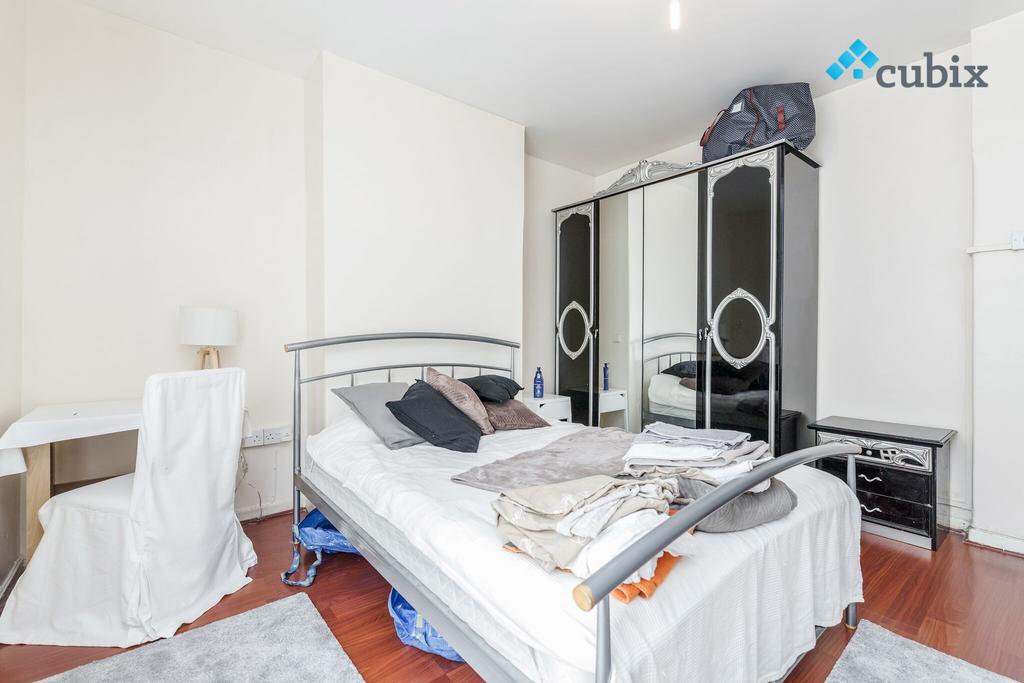 Apartment in London - View 3