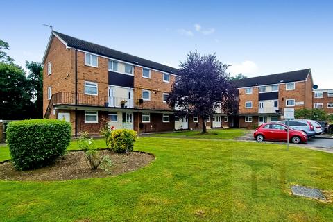 2 bedroom flat for sale, Wellington House, Northolt UB5