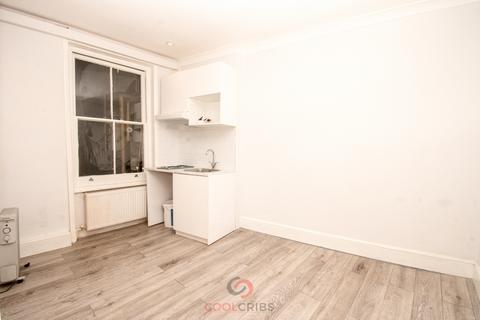 Studio to rent, Blythe Road W14