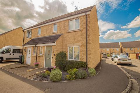 3 bedroom semi-detached house for sale, Loiret Crescent, Malmesbury, SN16