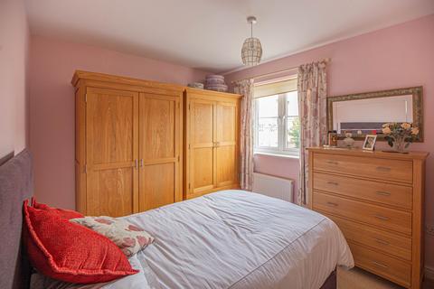 15 Loiret Crescent, Malmesbury, SN16 9GW