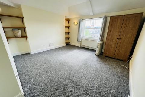 1 bedroom terraced house to rent, Bath Road, Cheltenham, Gloucestershire, GL53