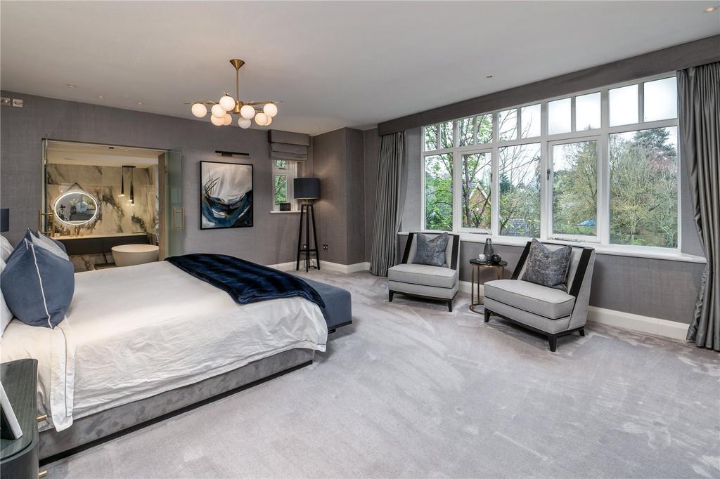 Main Bedroom