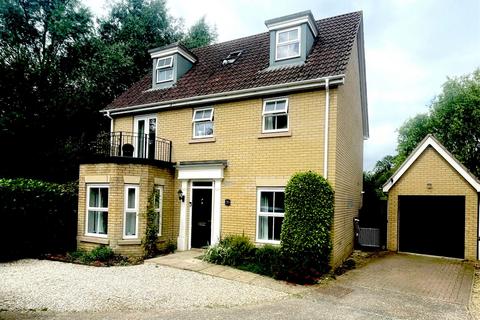 6 bedroom detached house for sale, Viscount Close, Diss