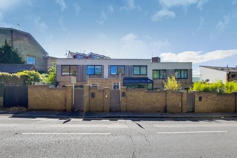 2 bedroom townhouse for sale, 8A, Surbiton Hill Road, Surbiton, London, KT6 4TP
