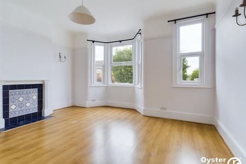 1 bedroom flat to rent, Hertford Road, Enfield, EN3