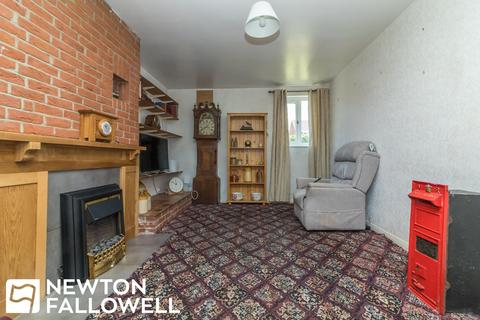 11 Hallcroft Road, Retford, DN22 7LE