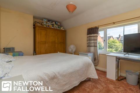 11 Hallcroft Road, Retford, DN22 7LE