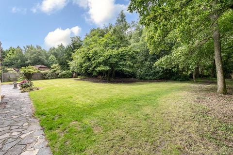 4 bedroom bungalow for sale, Wallage Lane, Rowfant, CRAWLEY, West Sussex, RH10