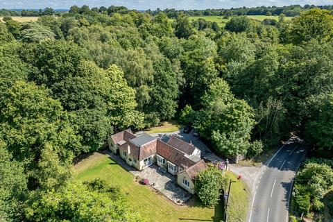 4 bedroom bungalow for sale, Wallage Lane, Rowfant, CRAWLEY, West Sussex, RH10