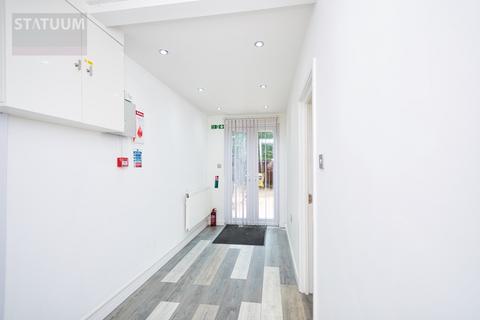 4 bedroom terraced house to rent, Gernon Road, Victoria Park, Bethnal Green, London, E3