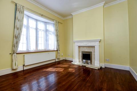 3 bedroom house to rent, Glenfarg Road Catford SE6