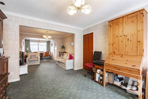 25 Berkeley Drive, Hornchurch, RM11 3PZ