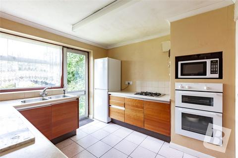 25 Berkeley Drive, Hornchurch, RM11 3PZ