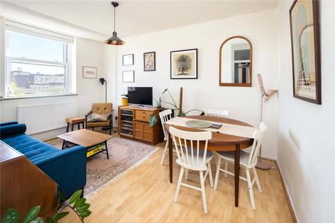2 bedroom flat for sale, Nisbet House, Homerton High Street, Homerton, London, E9