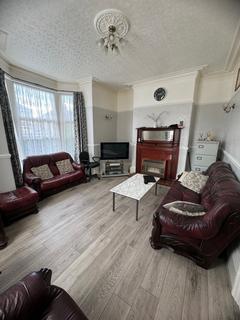 4 bedroom end of terrace house for sale, Shipley, BD18