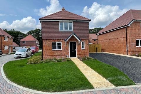 3 bedroom detached house for sale, Poplar Walk, Kirdford, Birchington, West Sussex