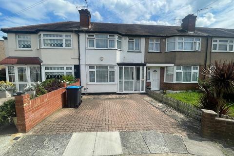 3 bedroom terraced house for sale, Warren Close, N9