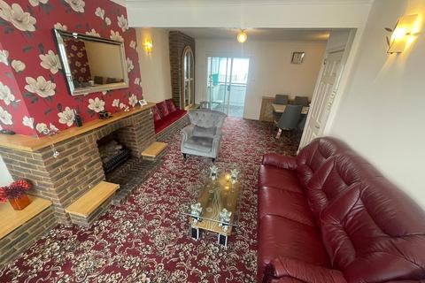 7 Warren Close, London, N9 8QE