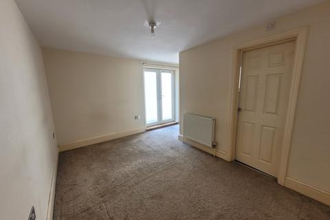 2 bedroom flat to rent, Wake Green Road, Birmingham B13