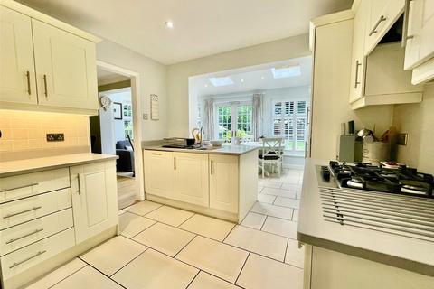 2 Brewers Field, Dartford, DA2 7PJ