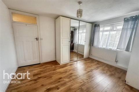1 bedroom in a house share to rent, Waverley Road, South Norwood