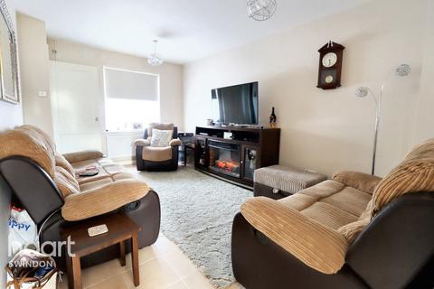 12 Kibblewhite Close, Purton, Swindon, SN5 4EQ