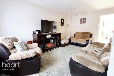 12 Kibblewhite Close, Purton, Swindon, SN5 4EQ