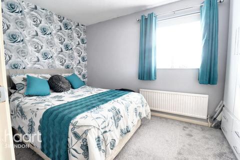 12 Kibblewhite Close, Purton, Swindon, SN5 4EQ
