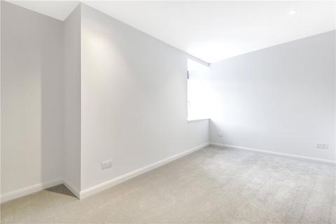 undefined, Queens Road, Surrey KT13