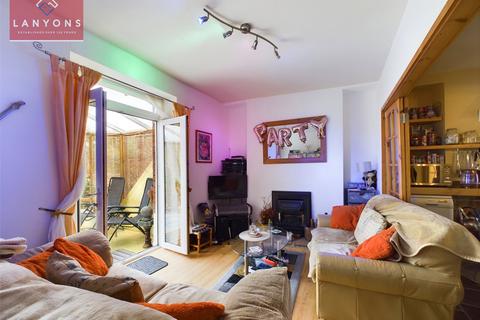 8 Llanwonno Road, Porth, CF39 0HU